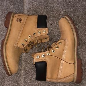 Women’s Timberland ‘6 inch premium